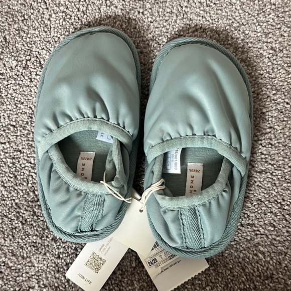 NWT Zara Home Slipers - Picture 1 of 3